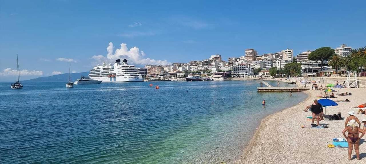 Suncoast Rooms Port Side Sarandë Buitenkant foto