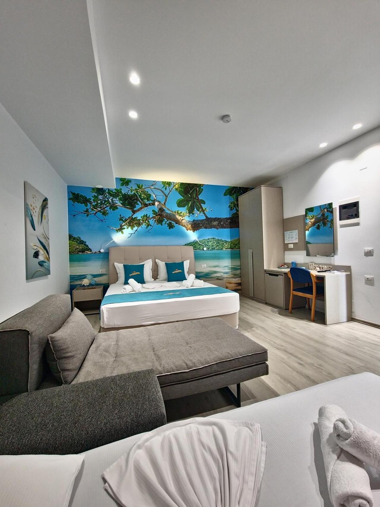 Suncoast Rooms Port Side Sarandë Buitenkant foto
